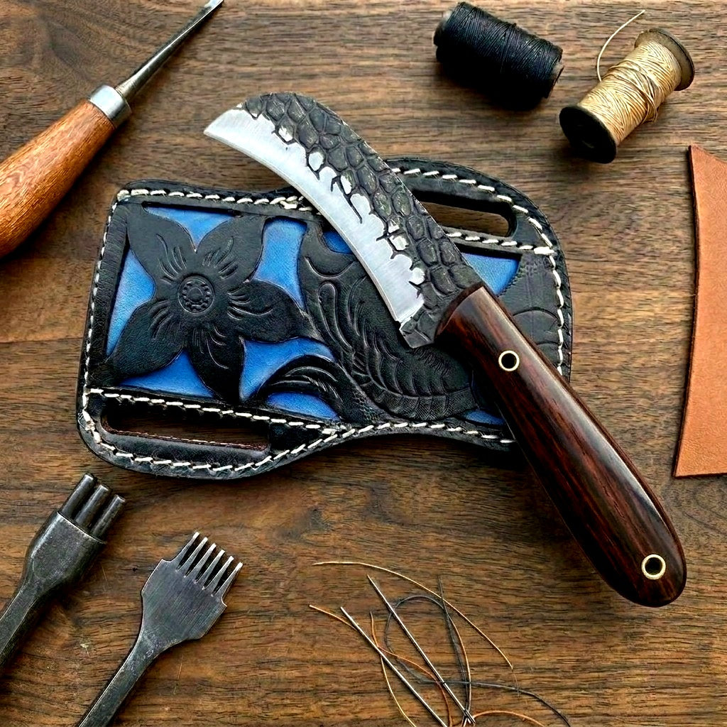 KnifeHawkbill with Leather Sheeth #040