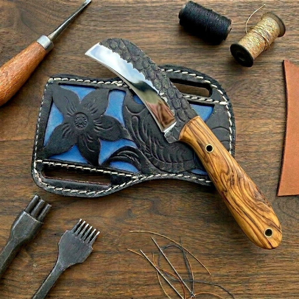 KnifeHawkbill with Leather Sheeth #040