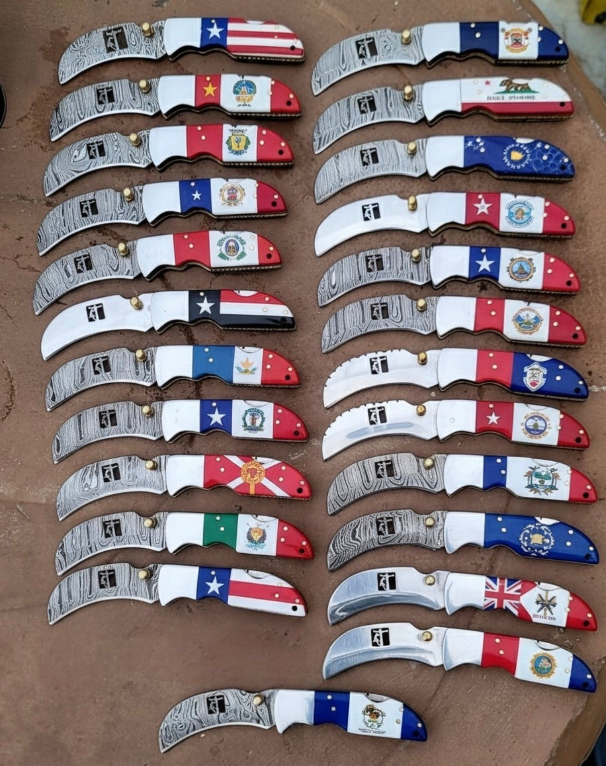 Folding Lineman Knife Color flags and states