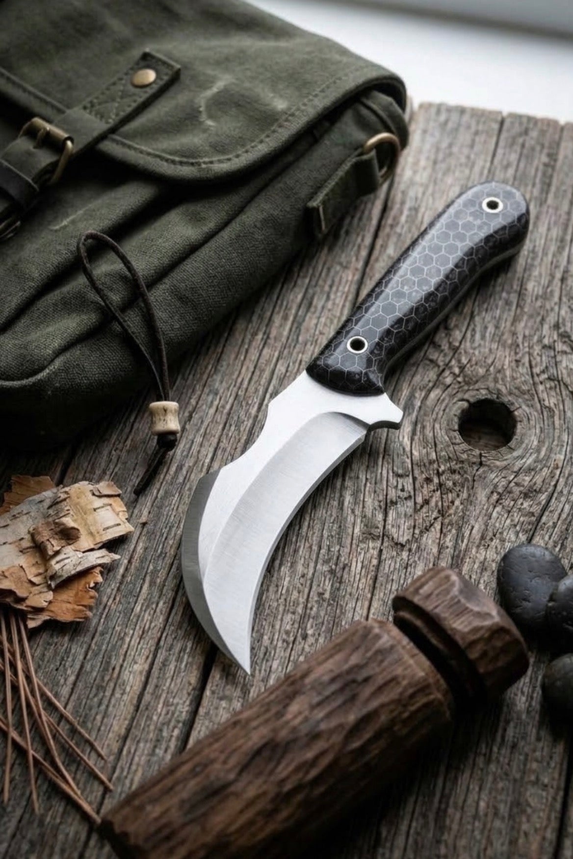 Hawkbill knife with honeycomb handle