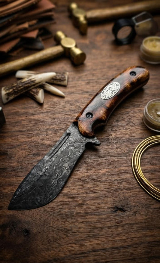 Damascus steel Knife 201