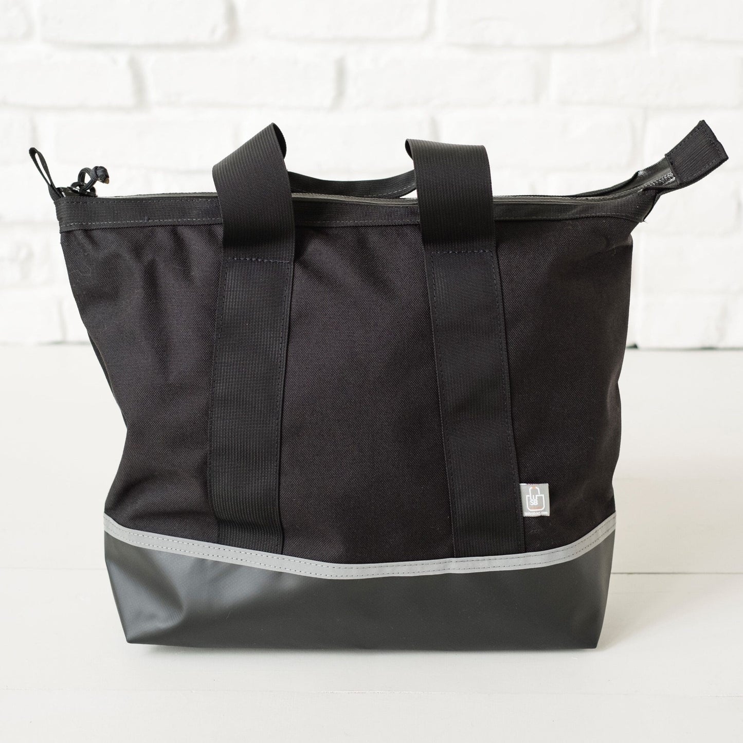 LUSB147 FORT Junior Personal Utility Bag, 15×18.5×5