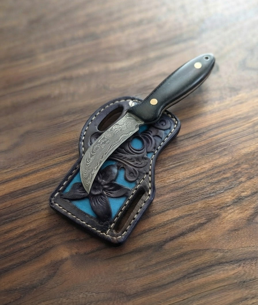 Hawkbill knife with cross draw leather sheath 217